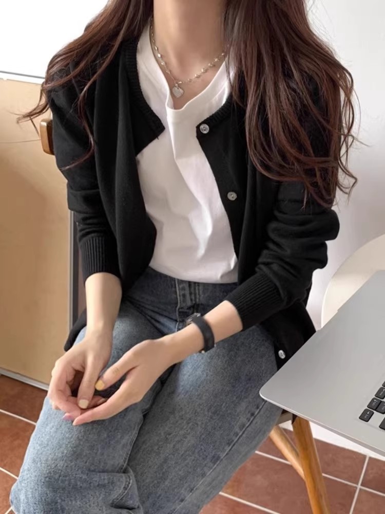 2026 Spring Autumn New Cashmere Sweater Cardigan Women Thin Loose Round Neck Wool Sweater Short Knit Outerwear - Image 2