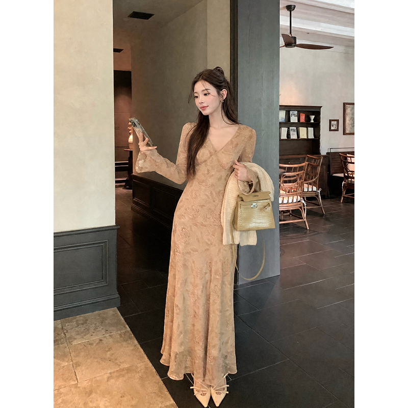 2026 Autumn French Elegant V-Neck Floral Chiffon Long Sleeve Dress for Women